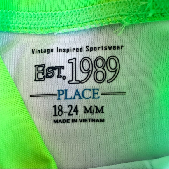 Children’s Place • Rashguard - Picture 5 of 5